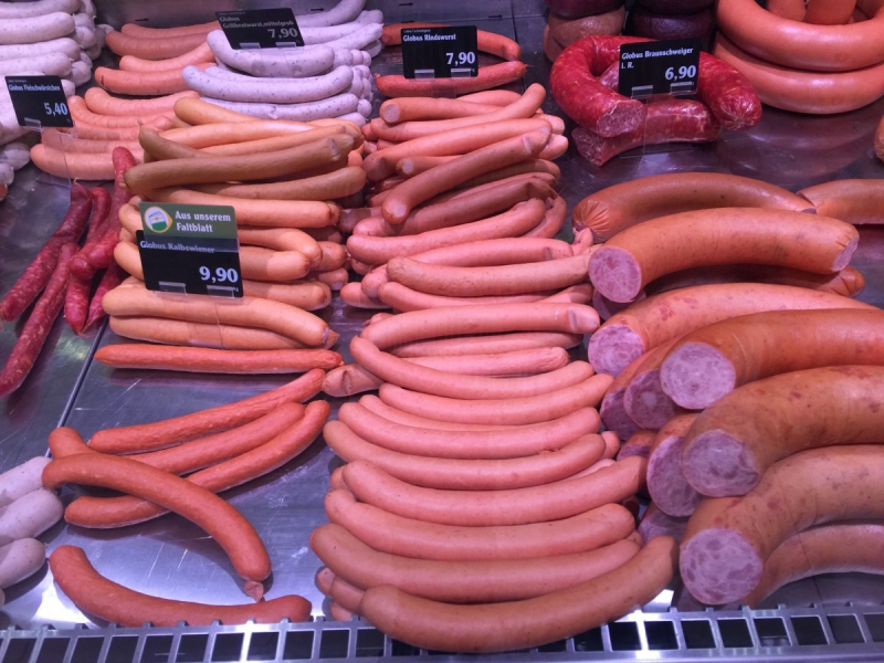 boucherie-LE PRADET-min_sausages_meat_butchery-1069321